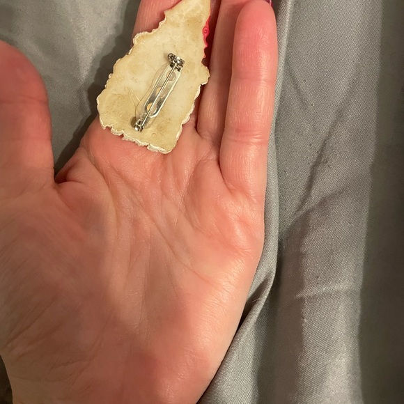 Vintage 90s red and white Santa Claus holiday pin - Picture 2 of 2